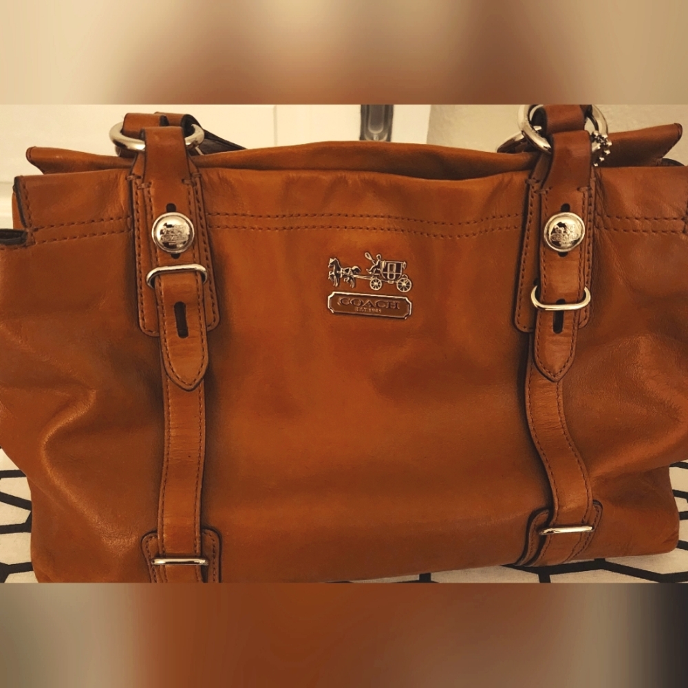 Coach Leather Shoulder Bag